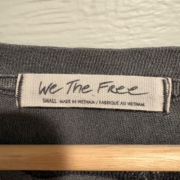 Free People Baggy Cropped Top - Picture 3 of 3